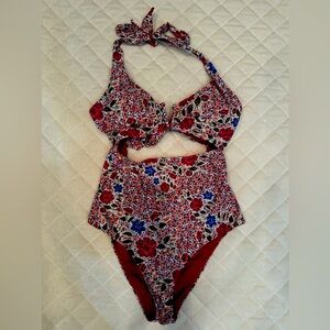 Women’s O’Neill one piece with cut out. Size medium